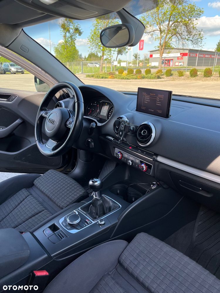 Audi A3 3-drzwiowe 1.6 TDI Attraction - 15