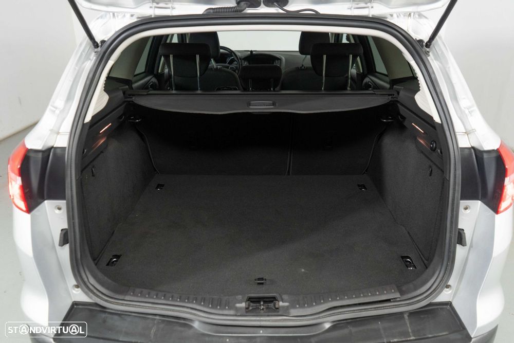 Ford Focus SW 1.0 EcoBoost Titanium - 14