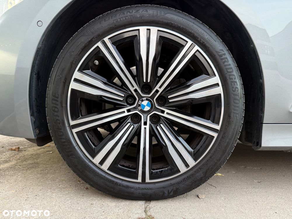 BMW Seria 3 320d xDrive - 11