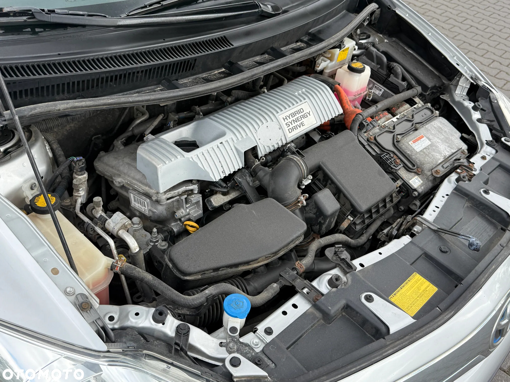 Toyota Auris 1.8 HSD Luna - 32