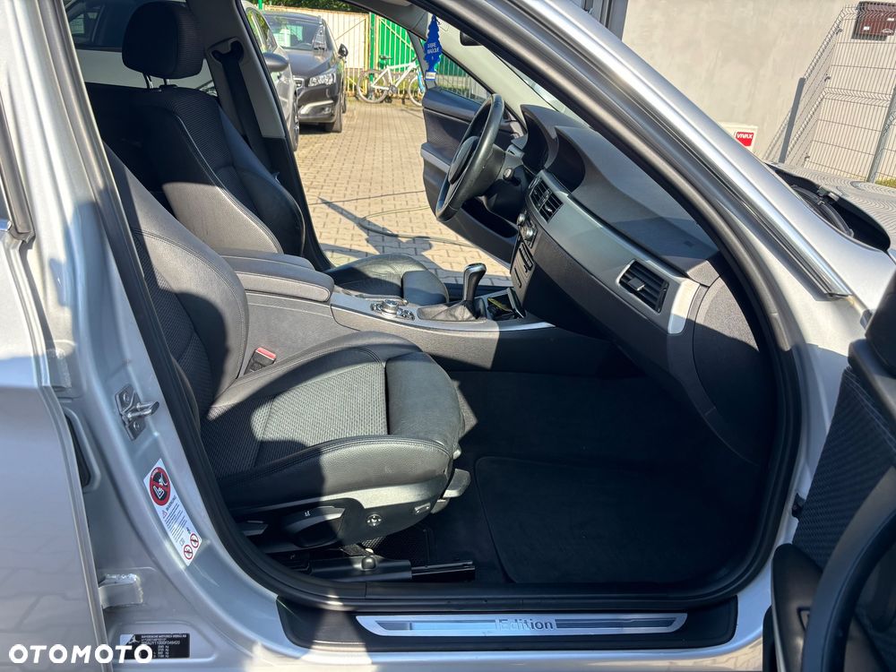 BMW Seria 3 320d - 34