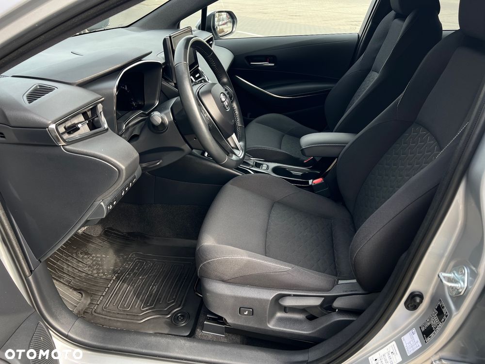 Toyota Corolla 1.8 Hybrid Executive - 21