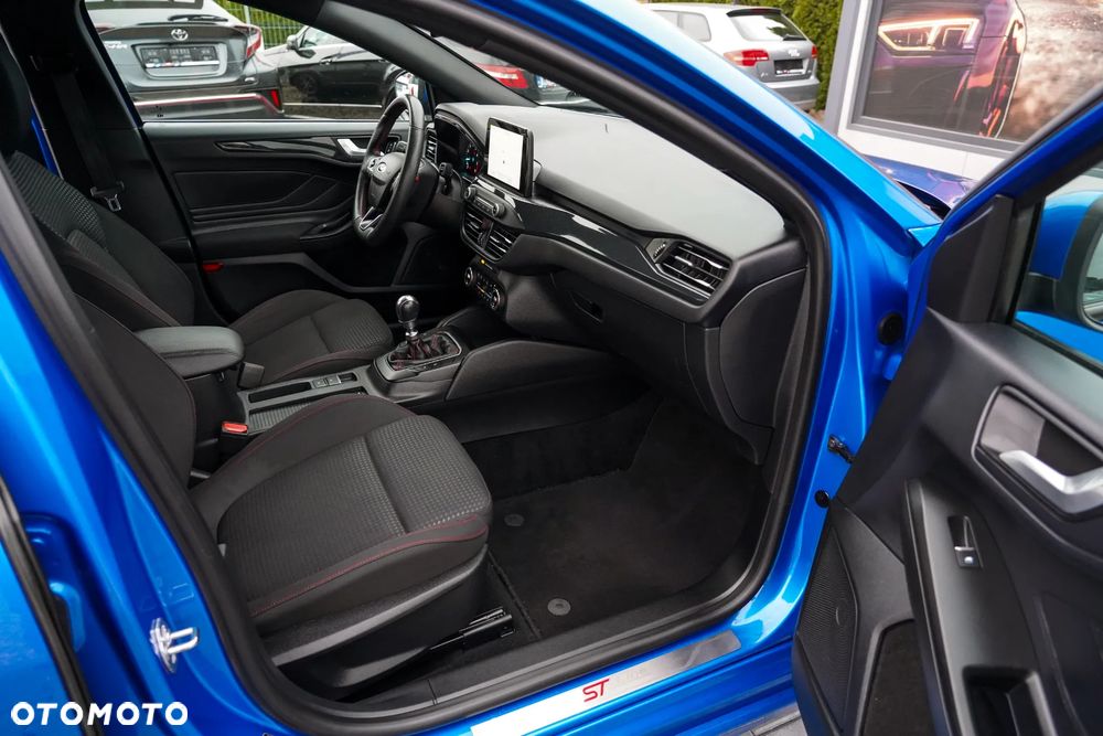 Ford Focus - 26