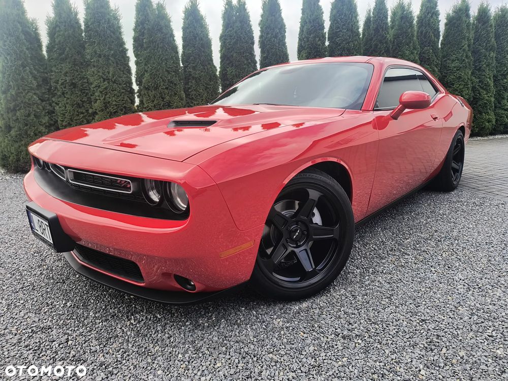 Dodge Challenger - 1