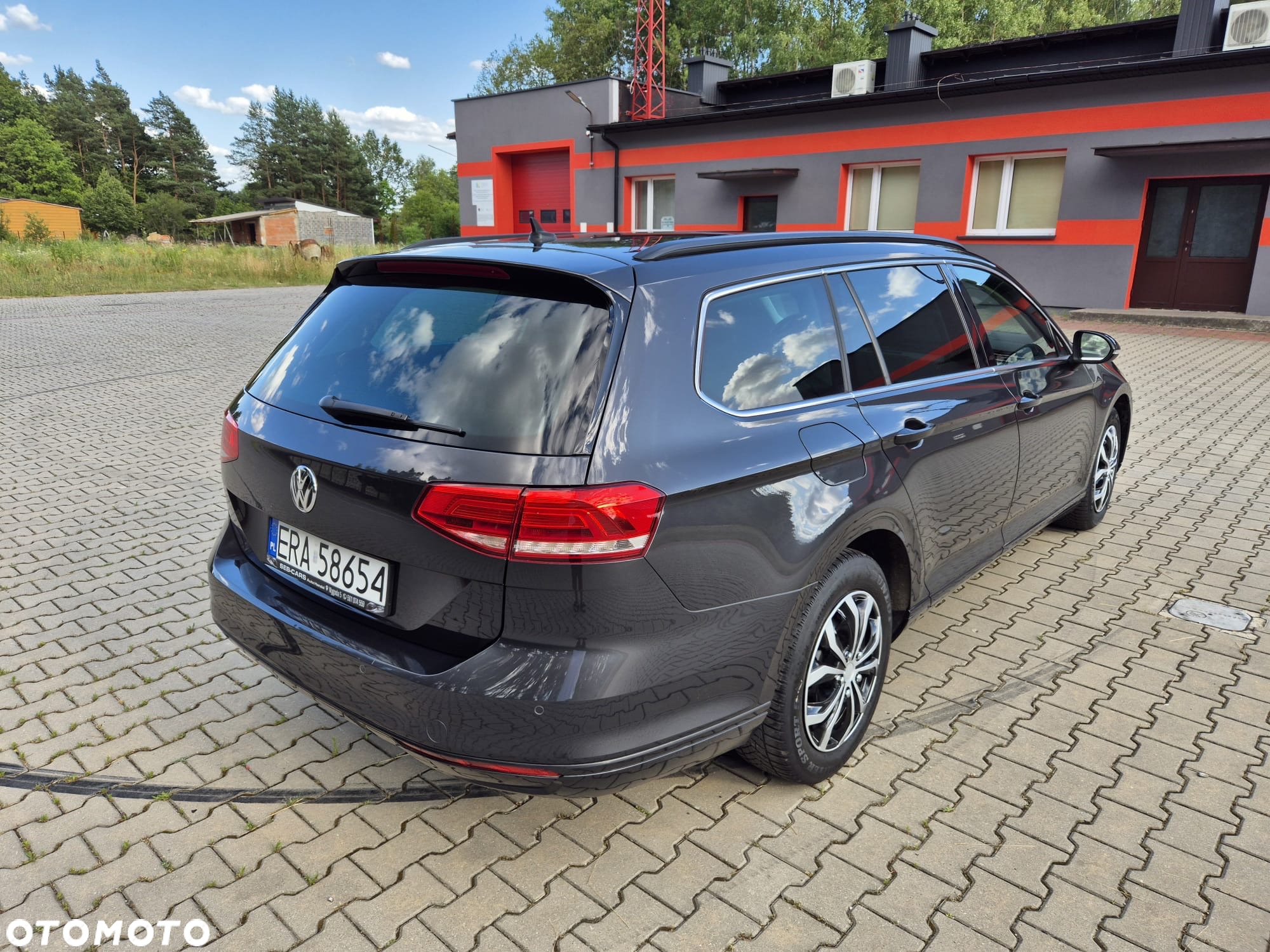 Volkswagen Passat Variant 2.0 TDI SCR DSG Highline - 11