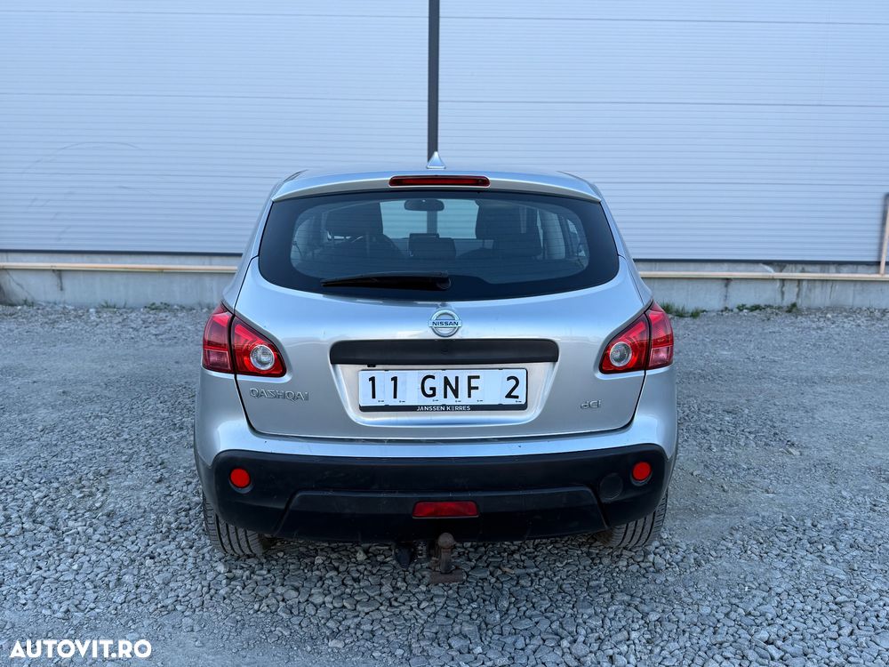 Nissan Qashqai 2.0 DCI 4 x 4 DPF Aut tekna - 16