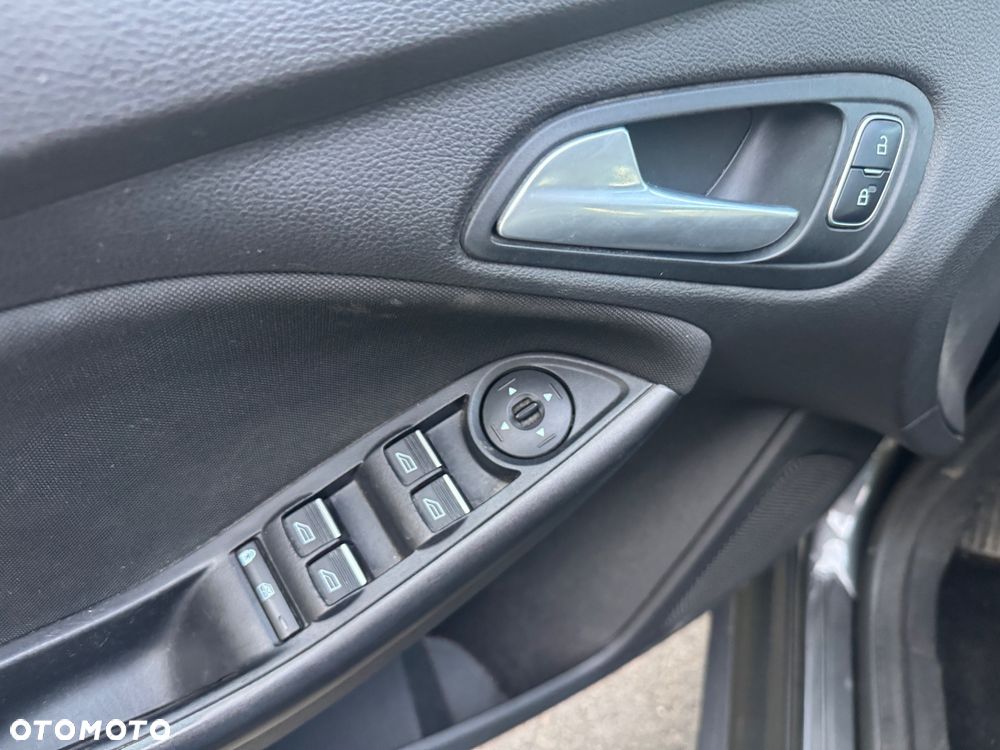 Ford Focus - 14