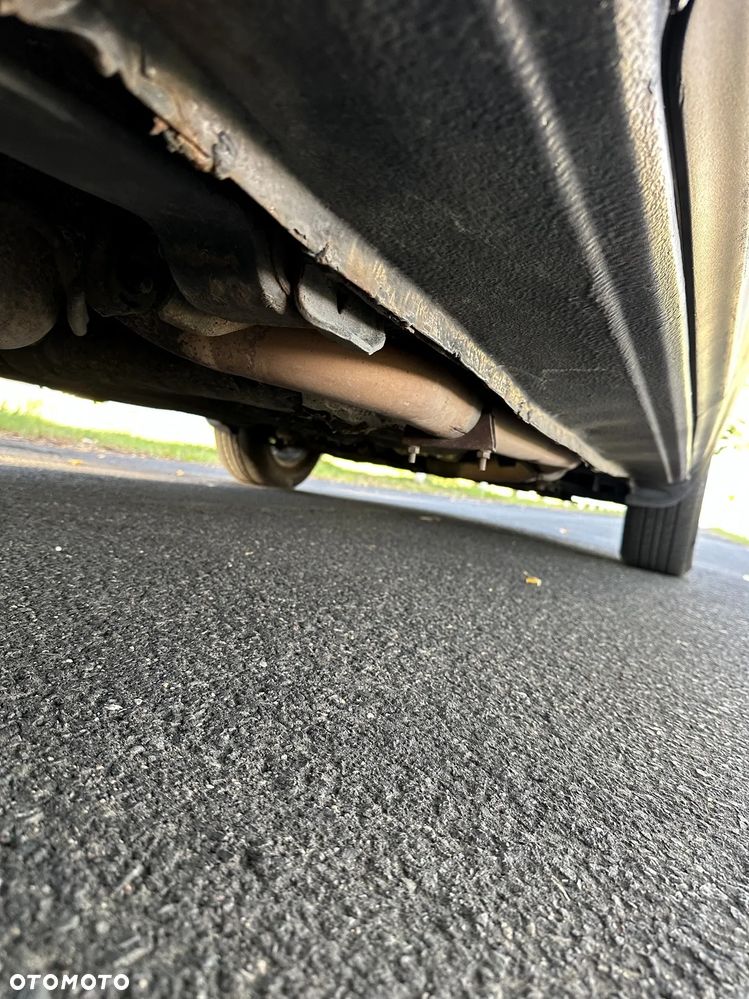 Chrysler Town & Country 3.8 - 24