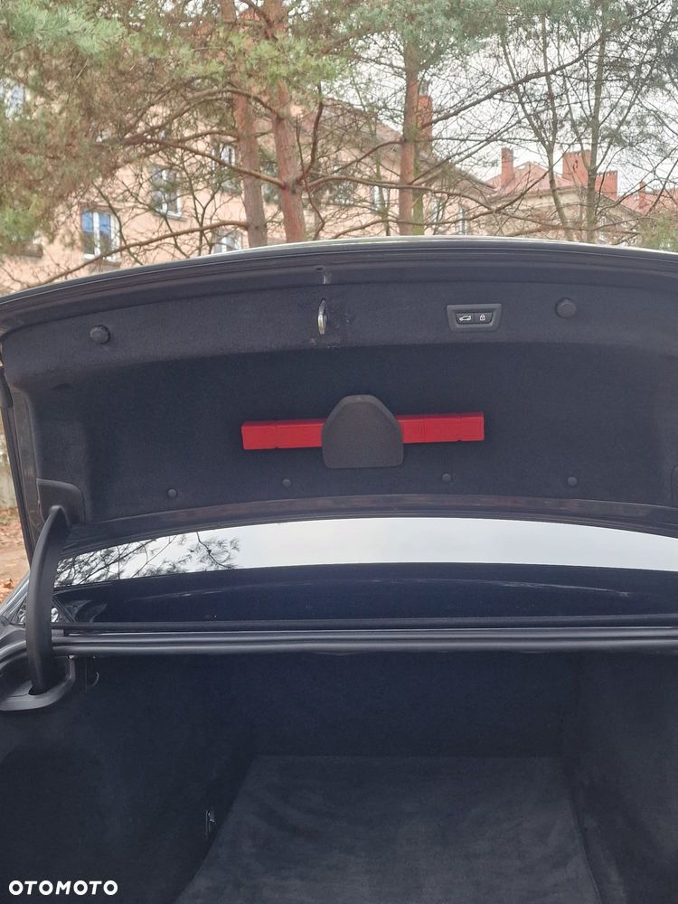 BMW Seria 7 750i - 13