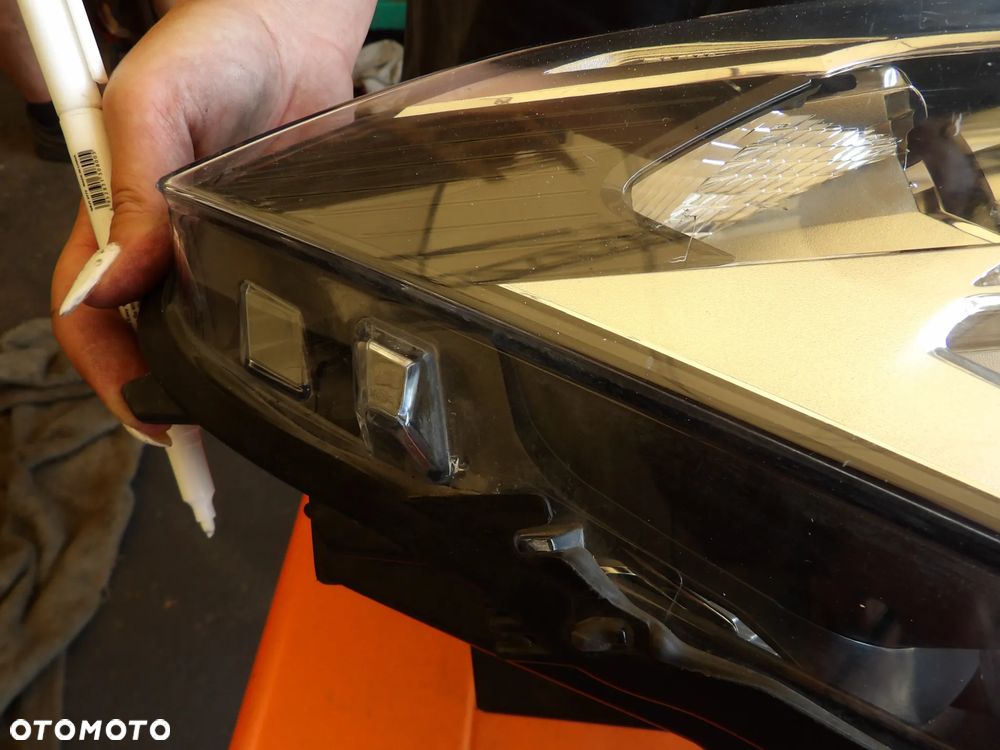 BMW - F48,X3 - H7 - PRAWA LAMPA PRZEDNIA - UK - 7346536 - 4