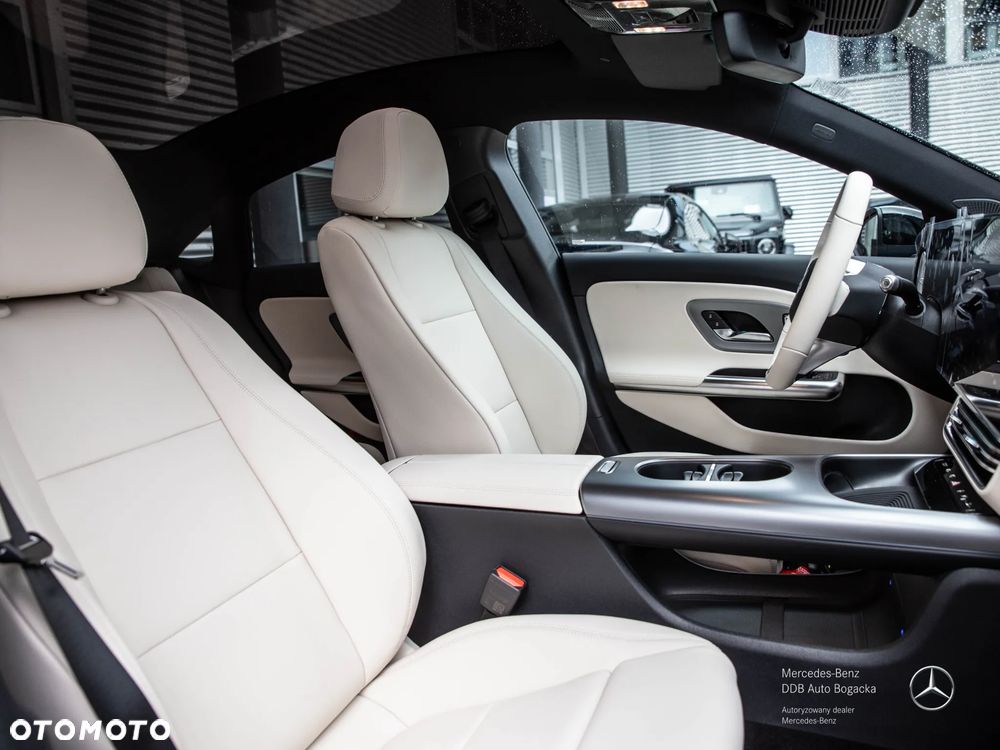 Mercedes-Benz CLA 200 mHEV 8G-DCT - 7