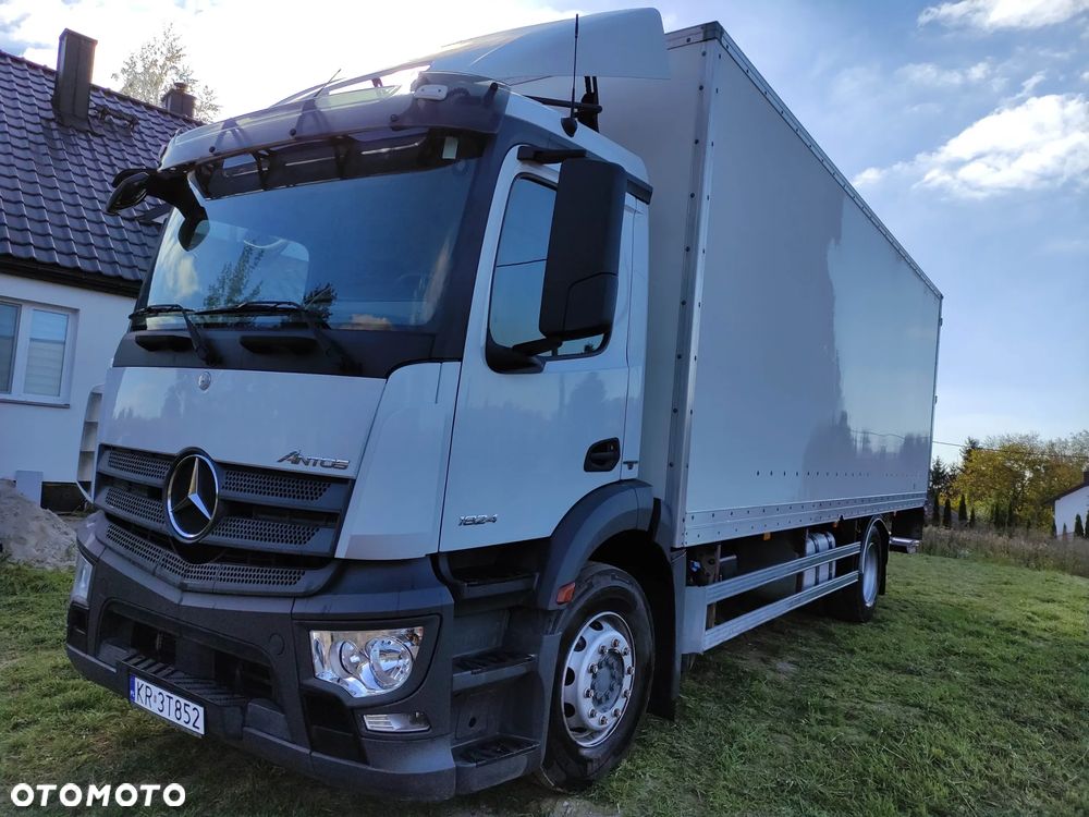 Mercedes-Benz Antos
