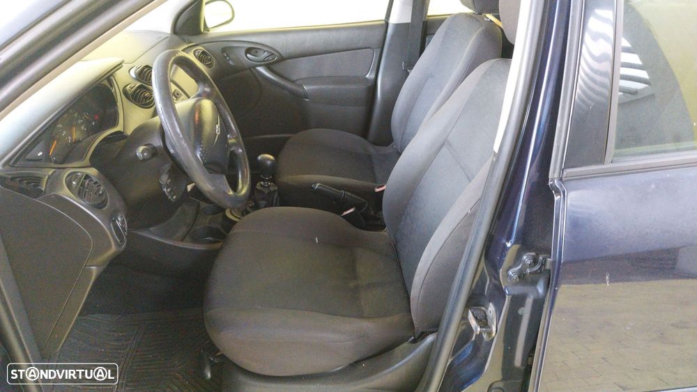 Ford Focus 1.8 TDdi Comfort - 17