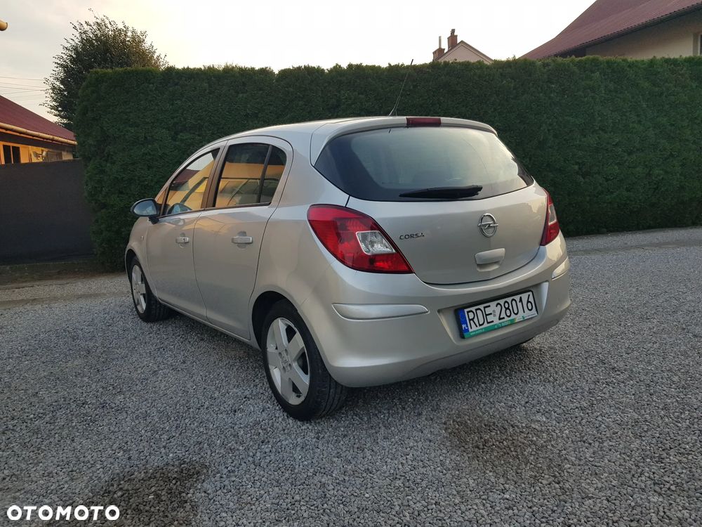 Opel Corsa - 10