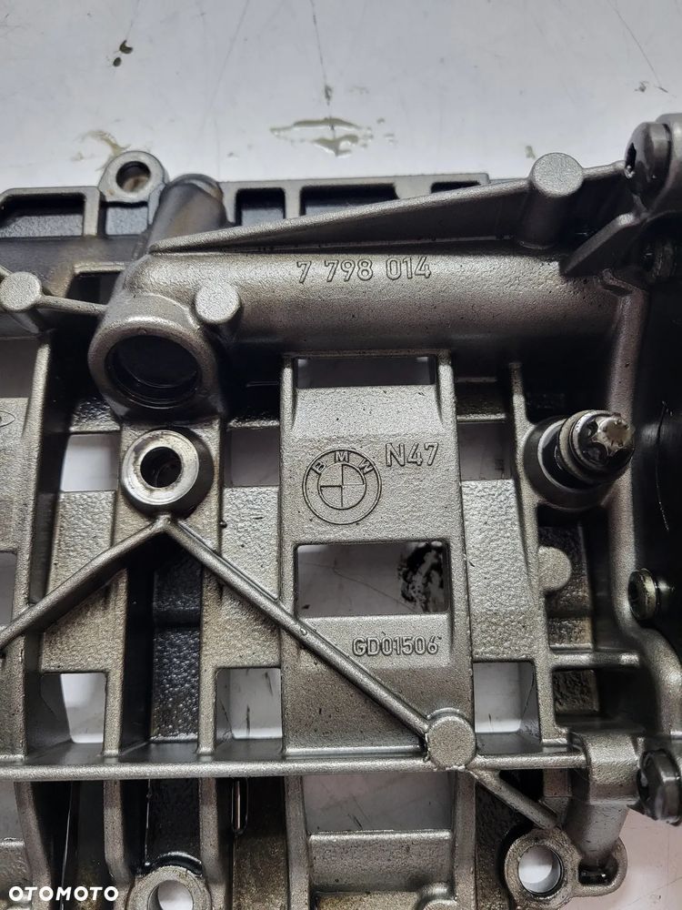 BMW E90 E91 E87 E91 E60 E61 E92 E84 POMPA OLEJU N47 2.0D 7798014 - 5