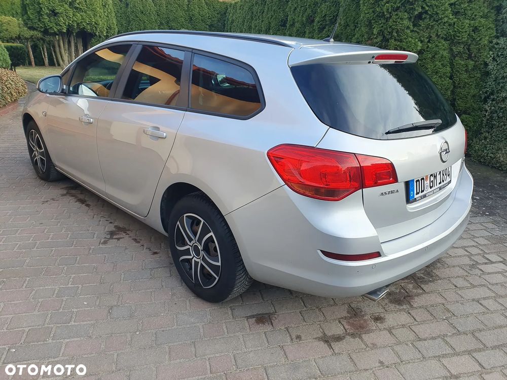Opel Astra 1.4 Turbo - 5
