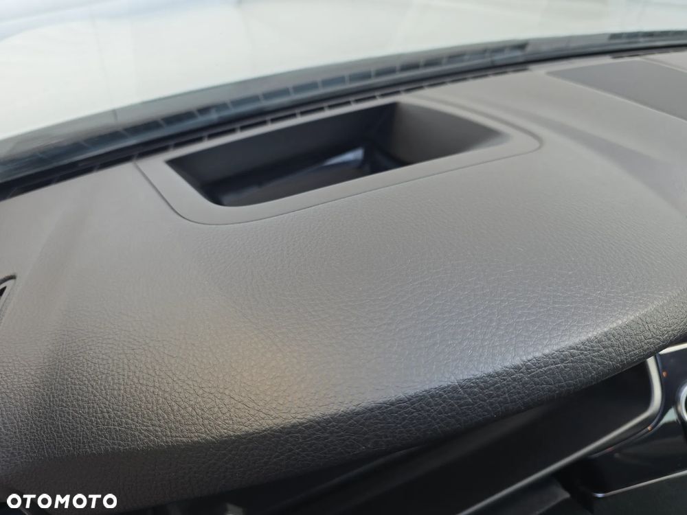 BMW Seria 5 535d xDrive - 17