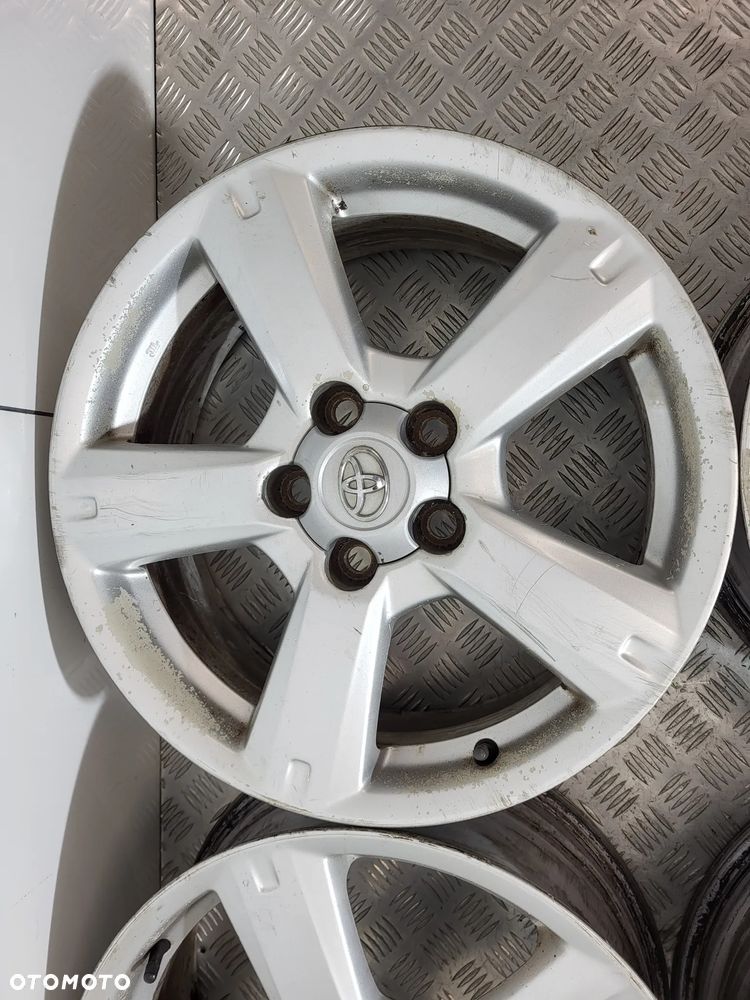 Toyota Rav4 III Felgi Aluminiowe 17 - 11