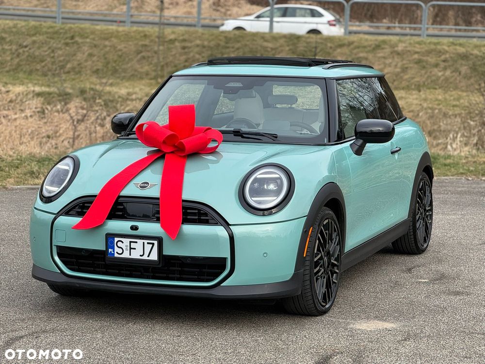 MINI Cooper S Favoured Trim - 2