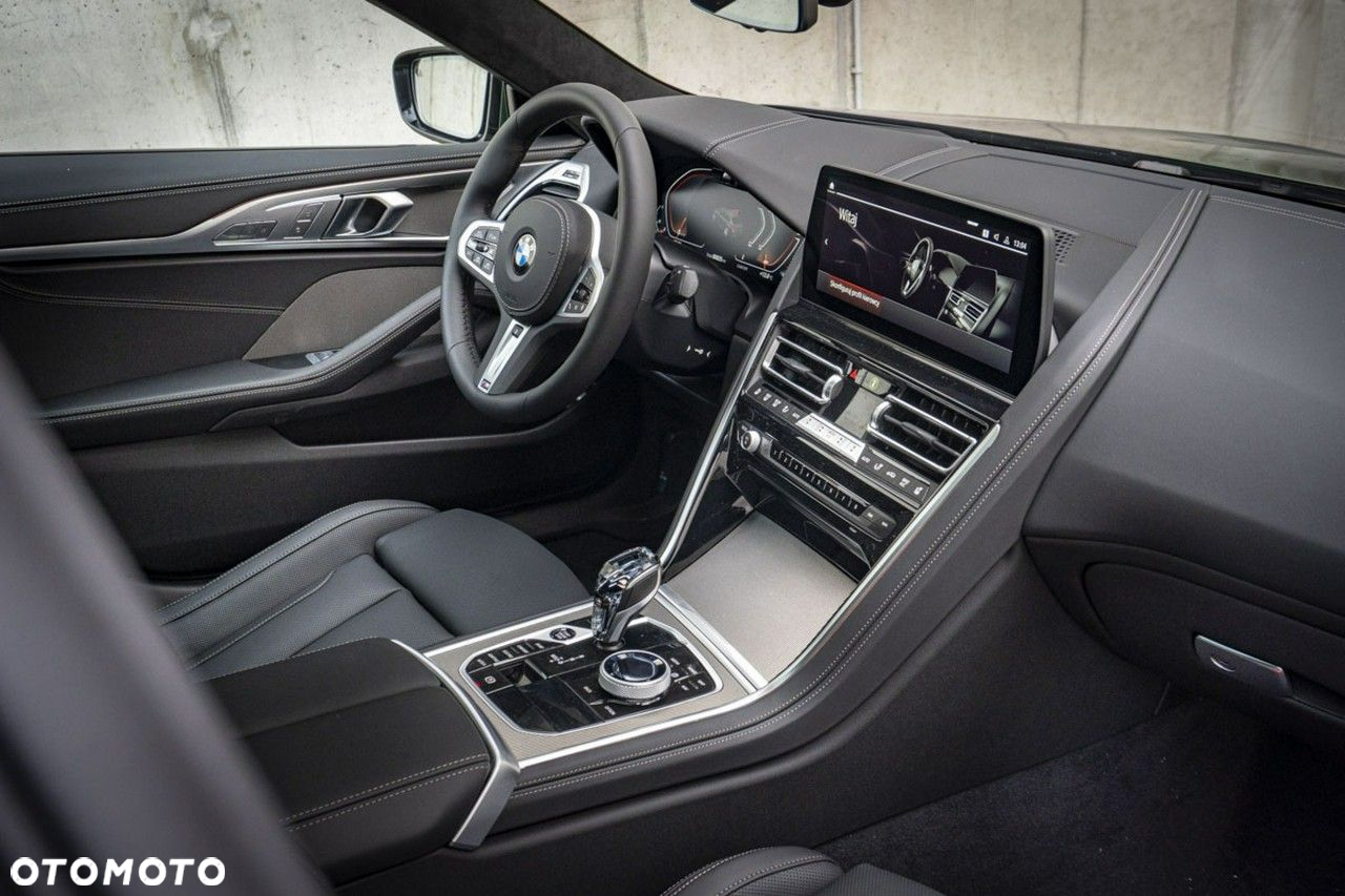 BMW Seria 8 - 23