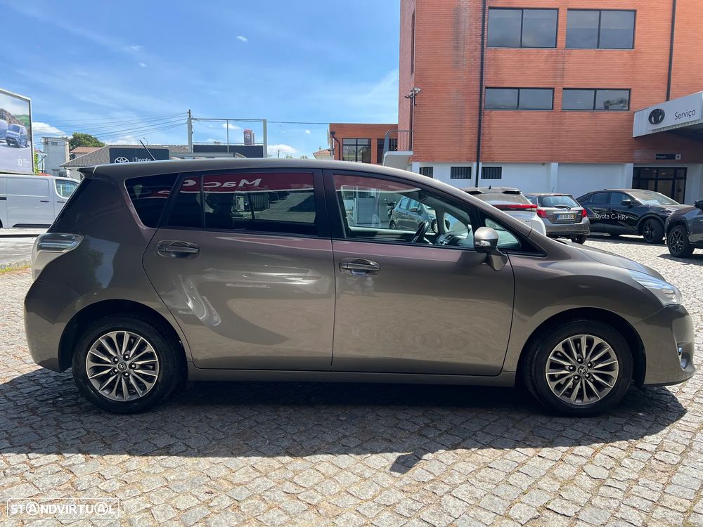 Toyota Verso 1.6 D-4D Comfort - 23