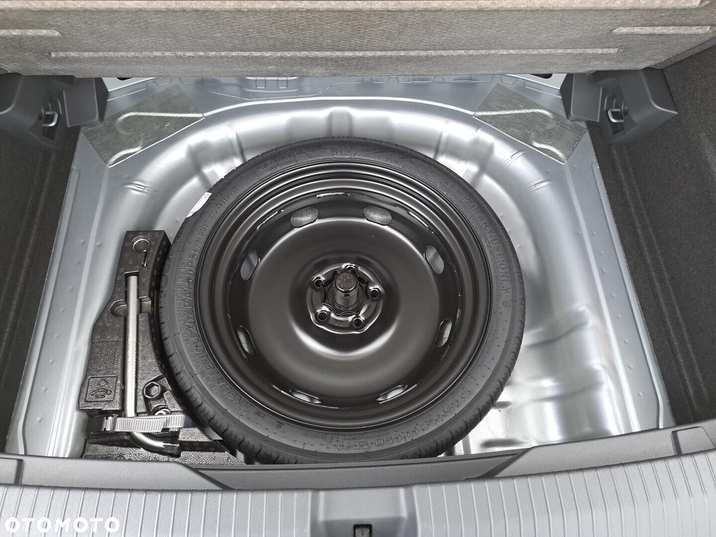 Volkswagen T-Roc - 19