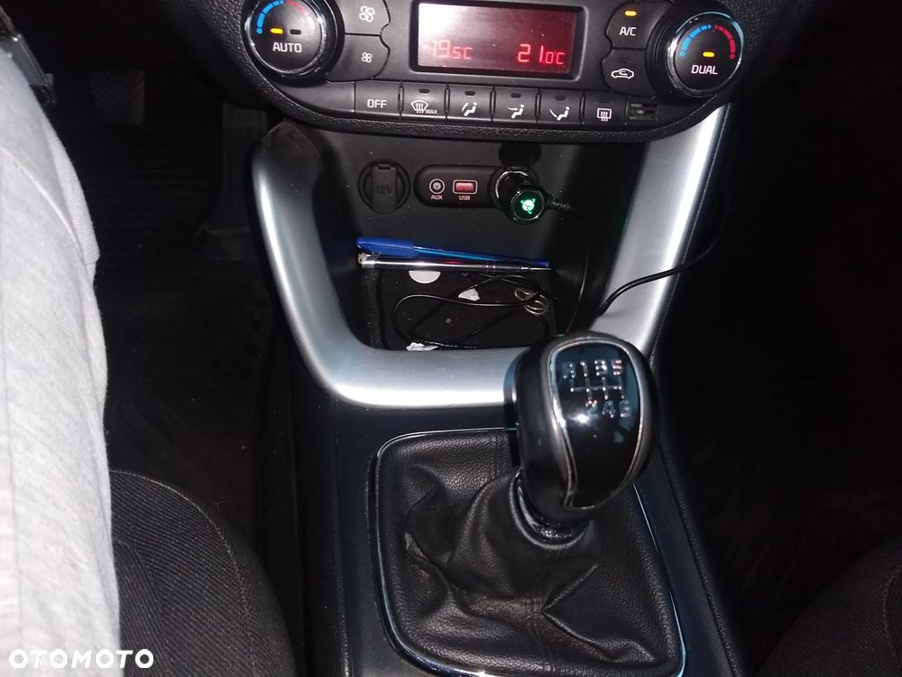 Kia Ceed - 7