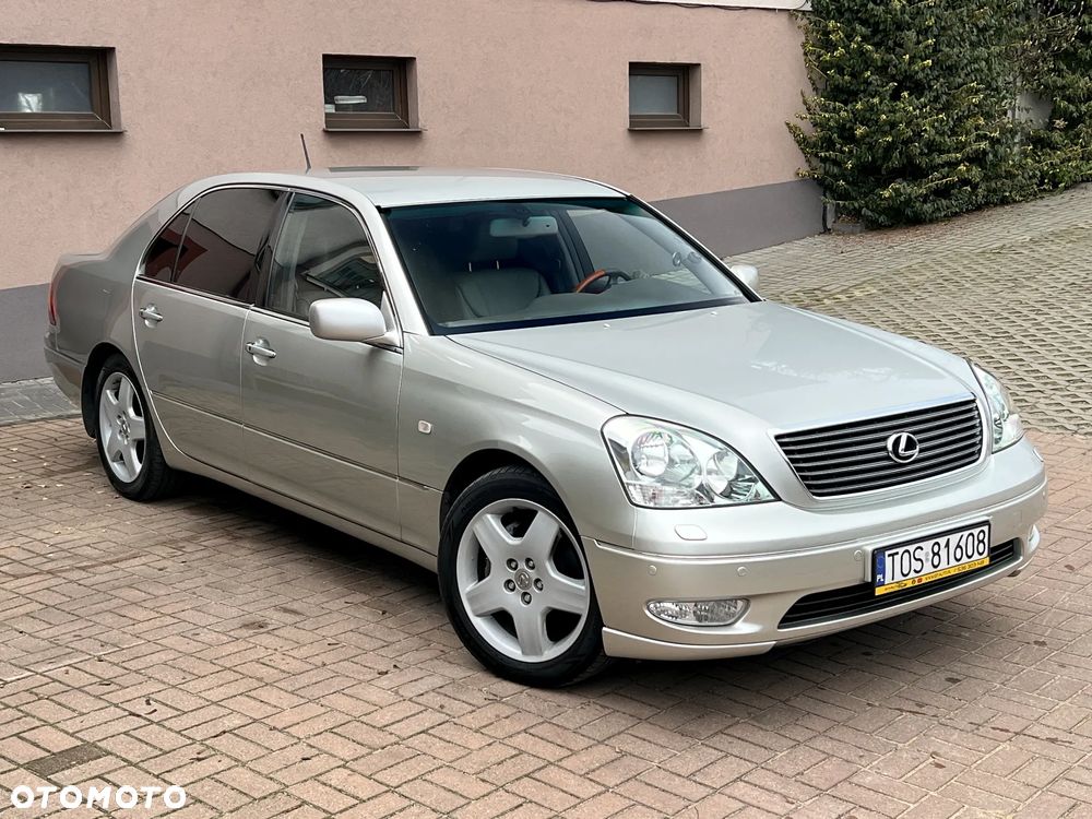 Lexus LS - 1