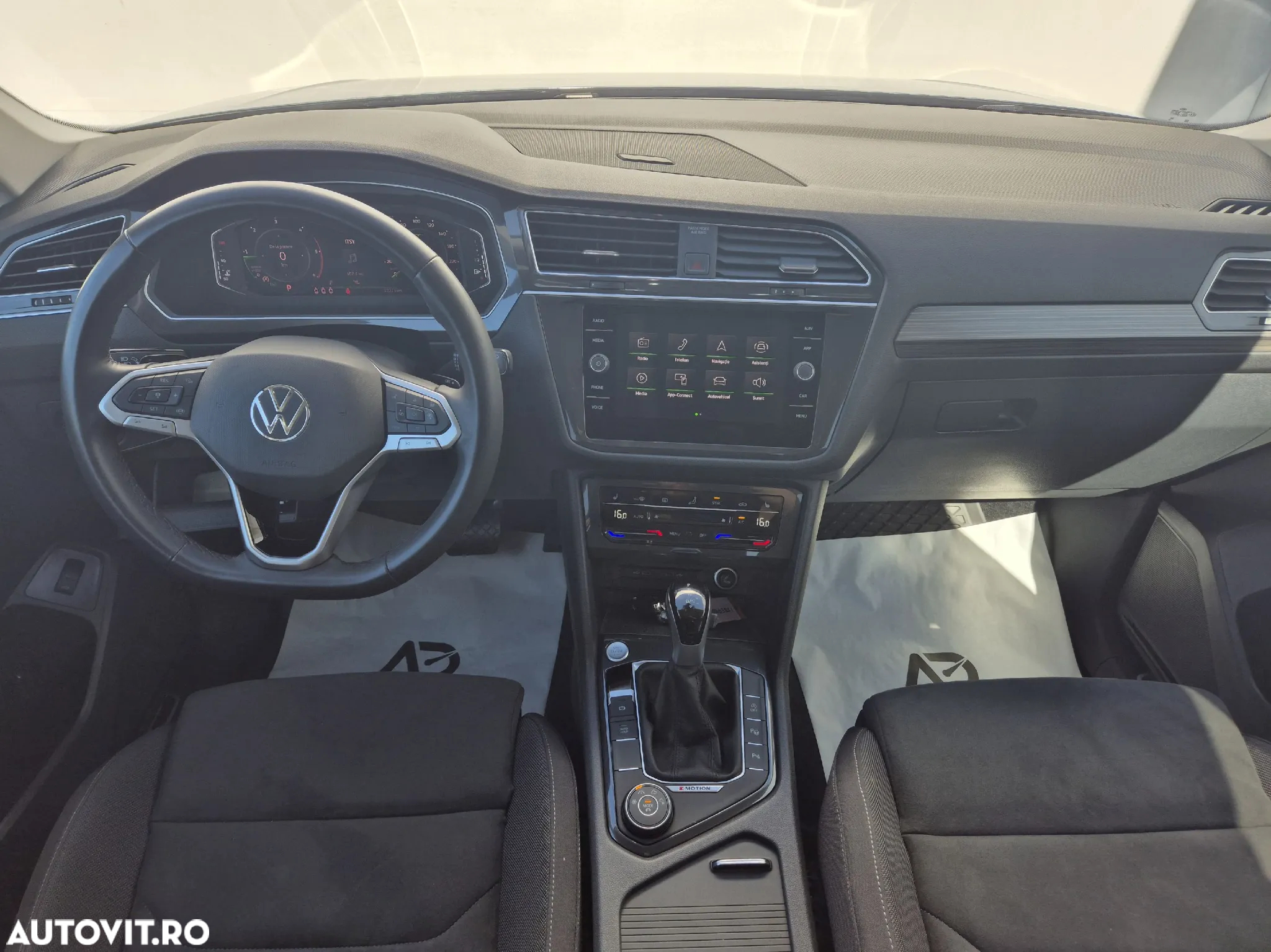 Volkswagen Tiguan Allspace 2.0 TDI 4Mot DSG Elegance - 14