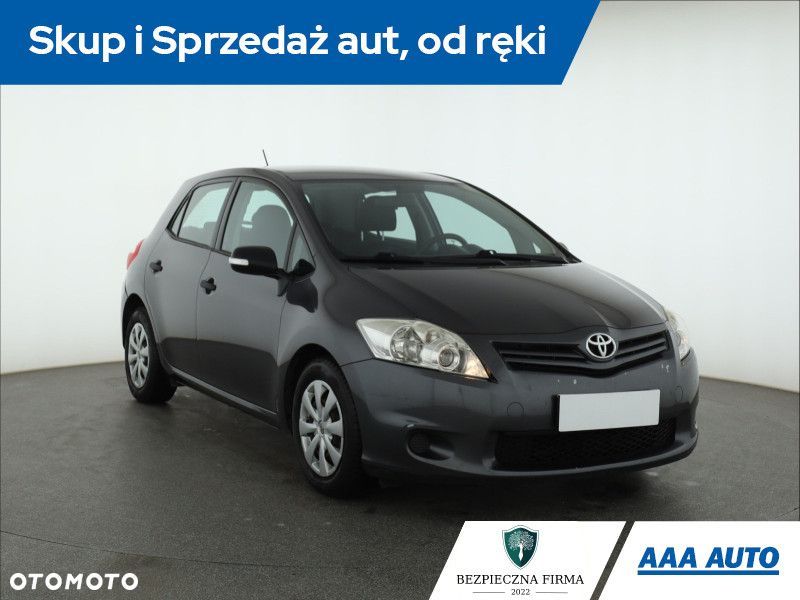 Toyota Auris - 3