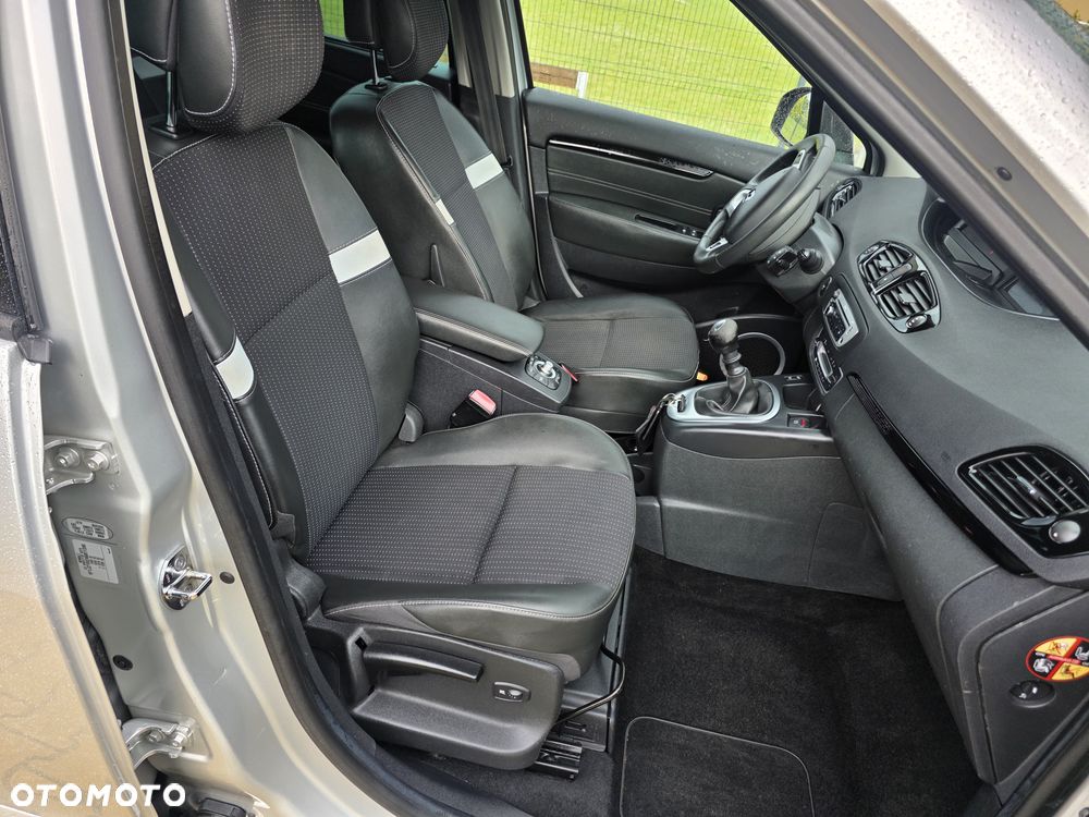 Renault Scenic TCe 130 Dynamique - 12