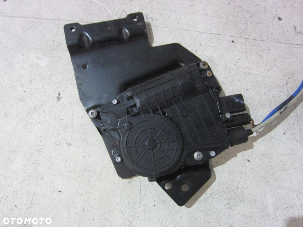 BMW 6 F06 GRAN COUPE ZAMEK DRZWI DOCIĄG LEWY TYŁ 7276321 51227276321 - 5