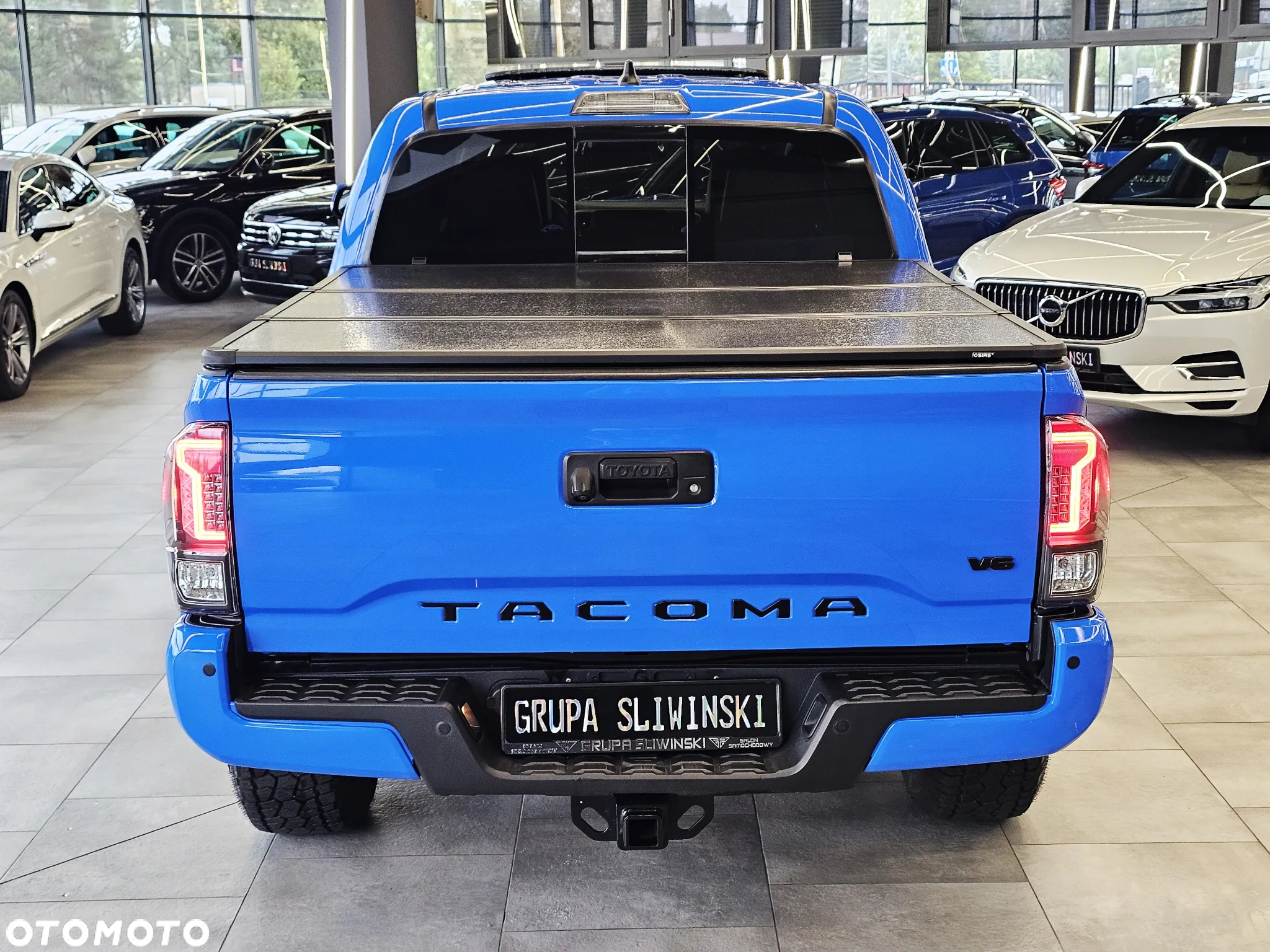 Toyota Tacoma - 8