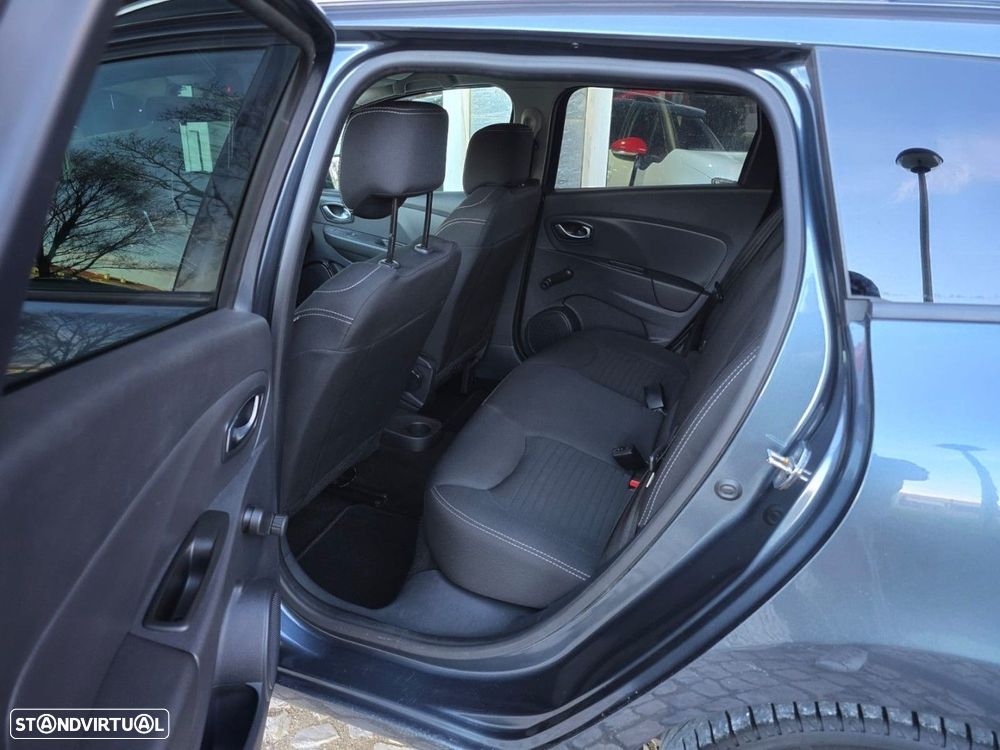 Renault Clio Sport Tourer 1.5 dCi Limited - 22