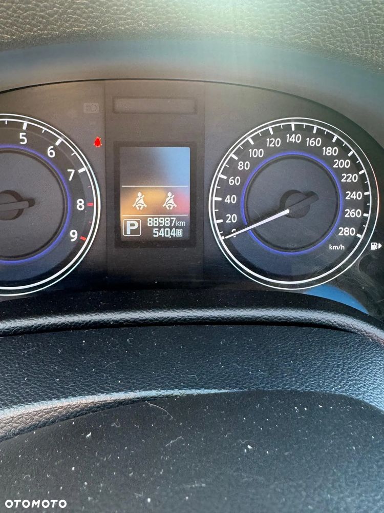Infiniti Q60 - 11