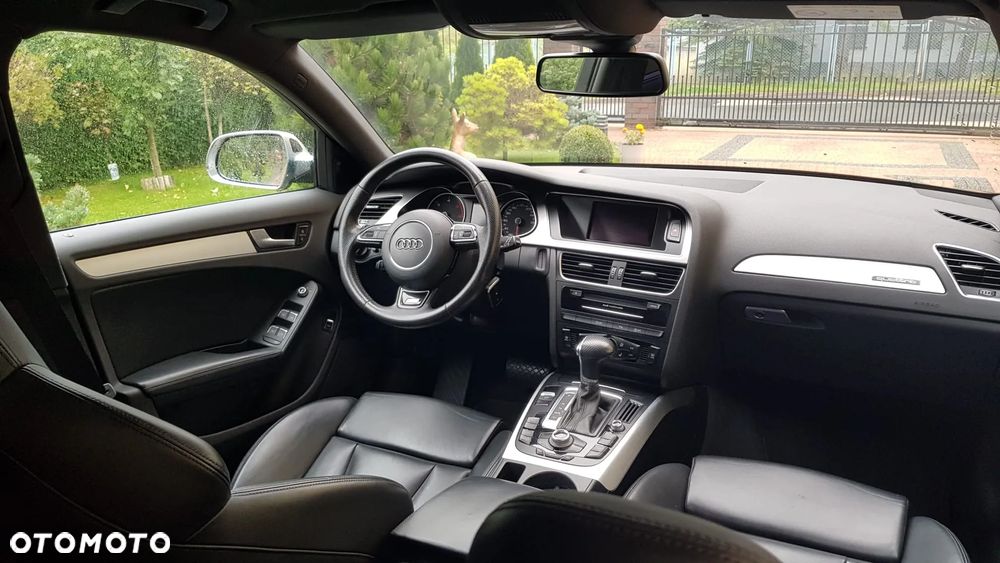 Audi A4 Avant 2.0 TDI Quattro Line S tronic - 24