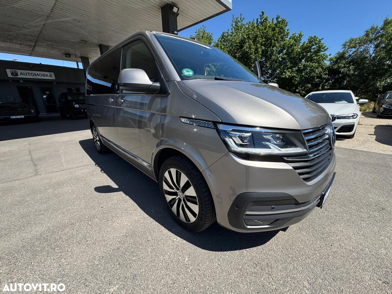 Volkswagen Multivan - 24