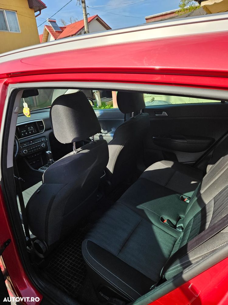 Kia Sportage 1.6 GDI 6MT 4x2 Style - 11