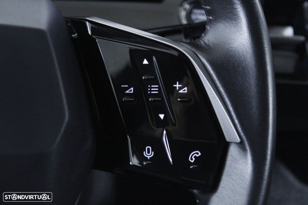 Peugeot 3008 1.2 Hybrid Allure e-DCS6 - 24