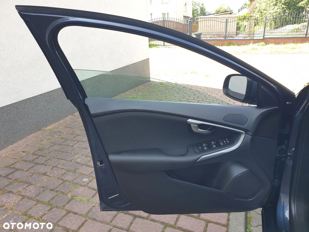 Volvo V40 D2 Linje You - 21