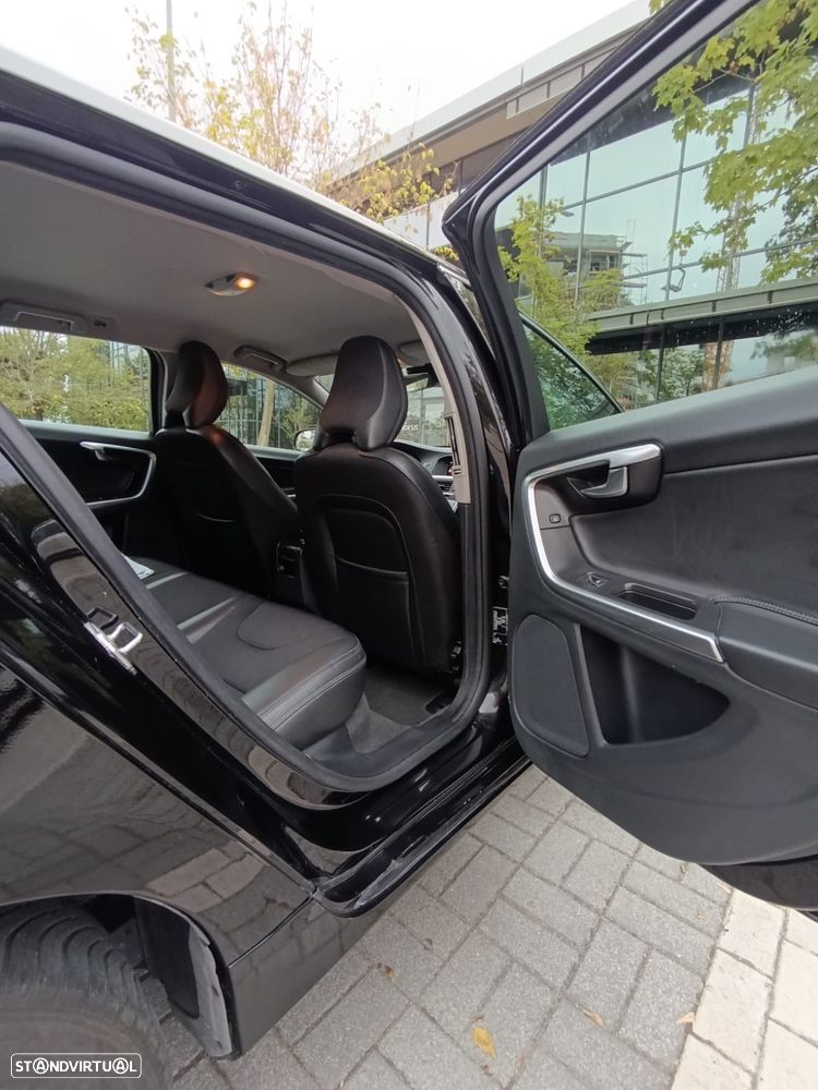 Volvo V60 - 16