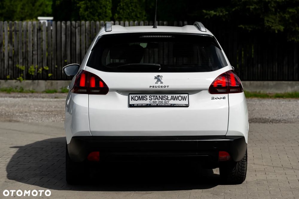 Peugeot 2008 1.6 BlueHDi Allure S&S - 6