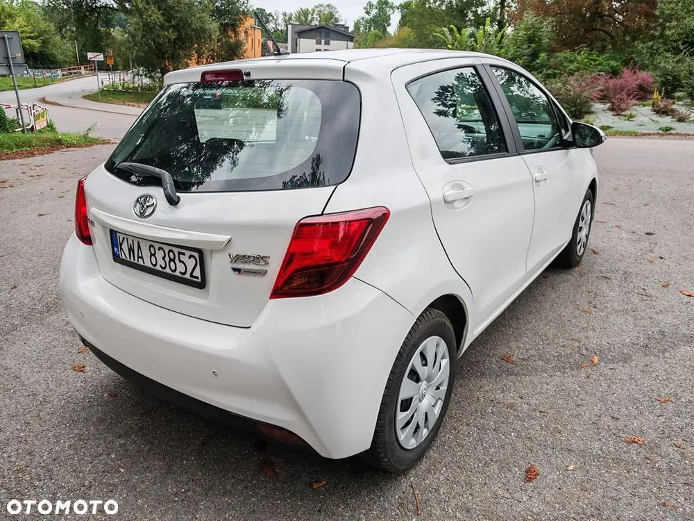 Toyota Yaris - 8