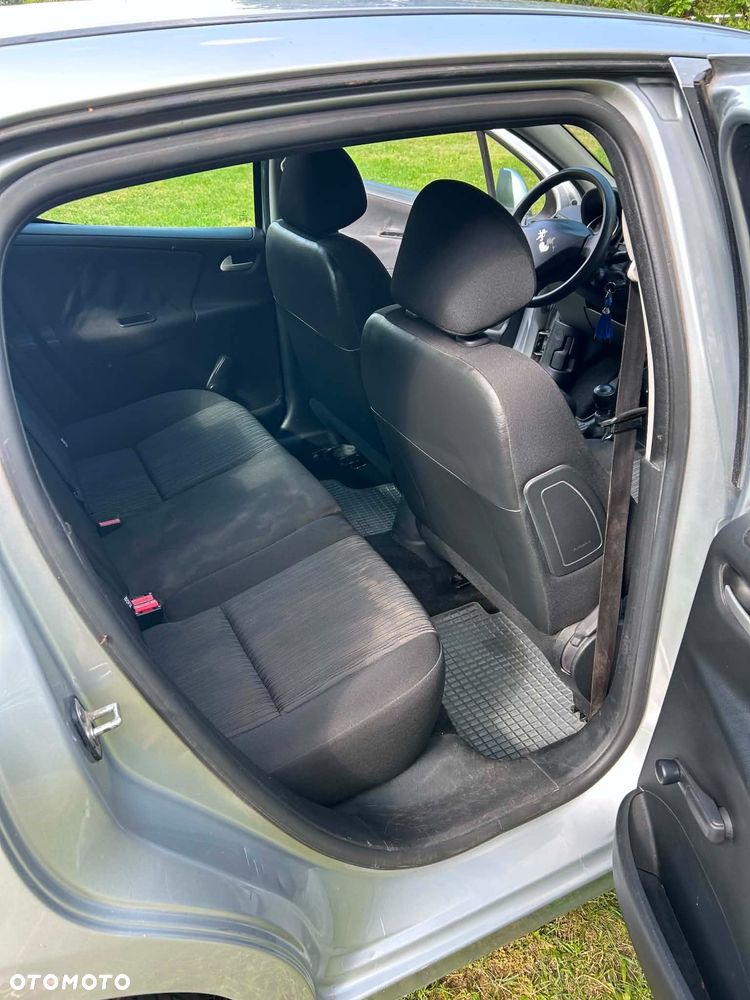 Peugeot 207 1.4 HDi Trendy Euro5 - 4