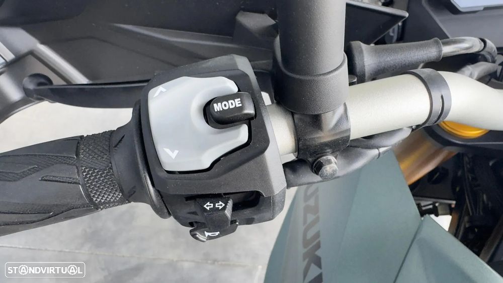 Suzuki DL VSTROM 800 DE - 11