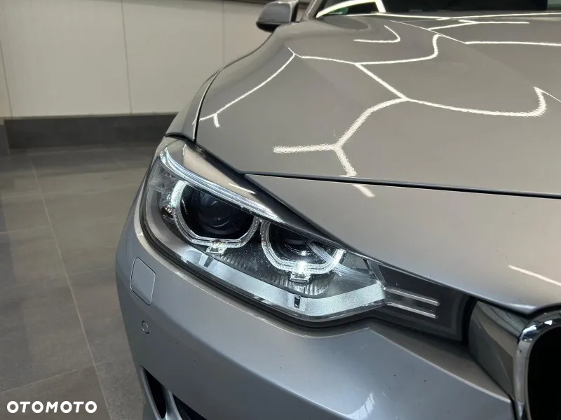 BMW Seria 3 318d - 34