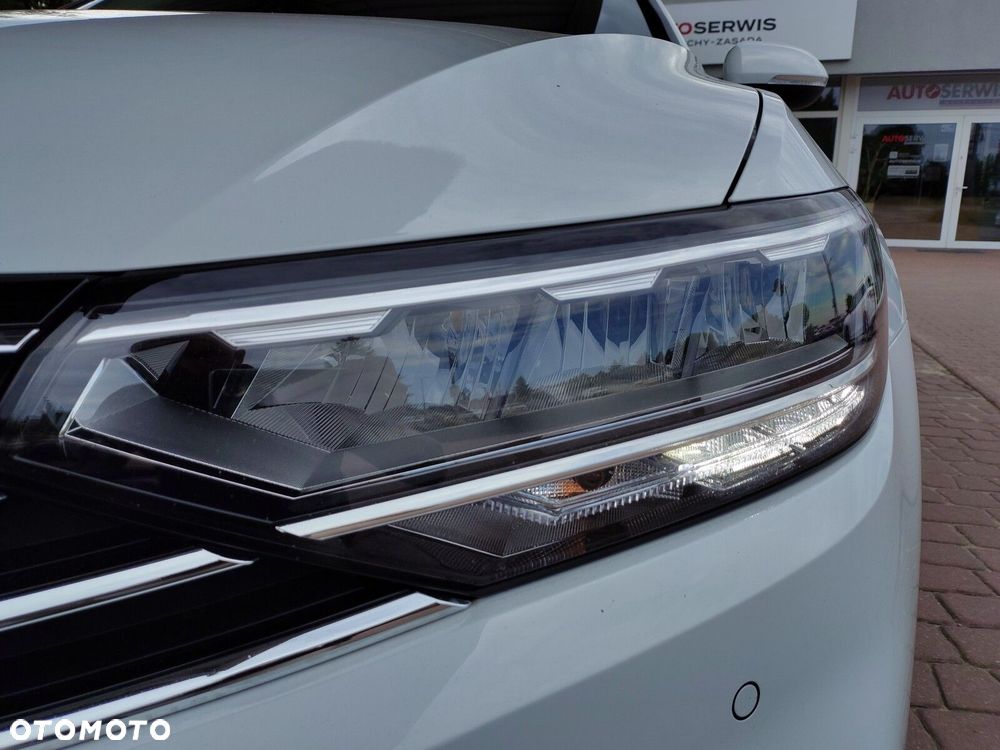 Volkswagen Passat - 10
