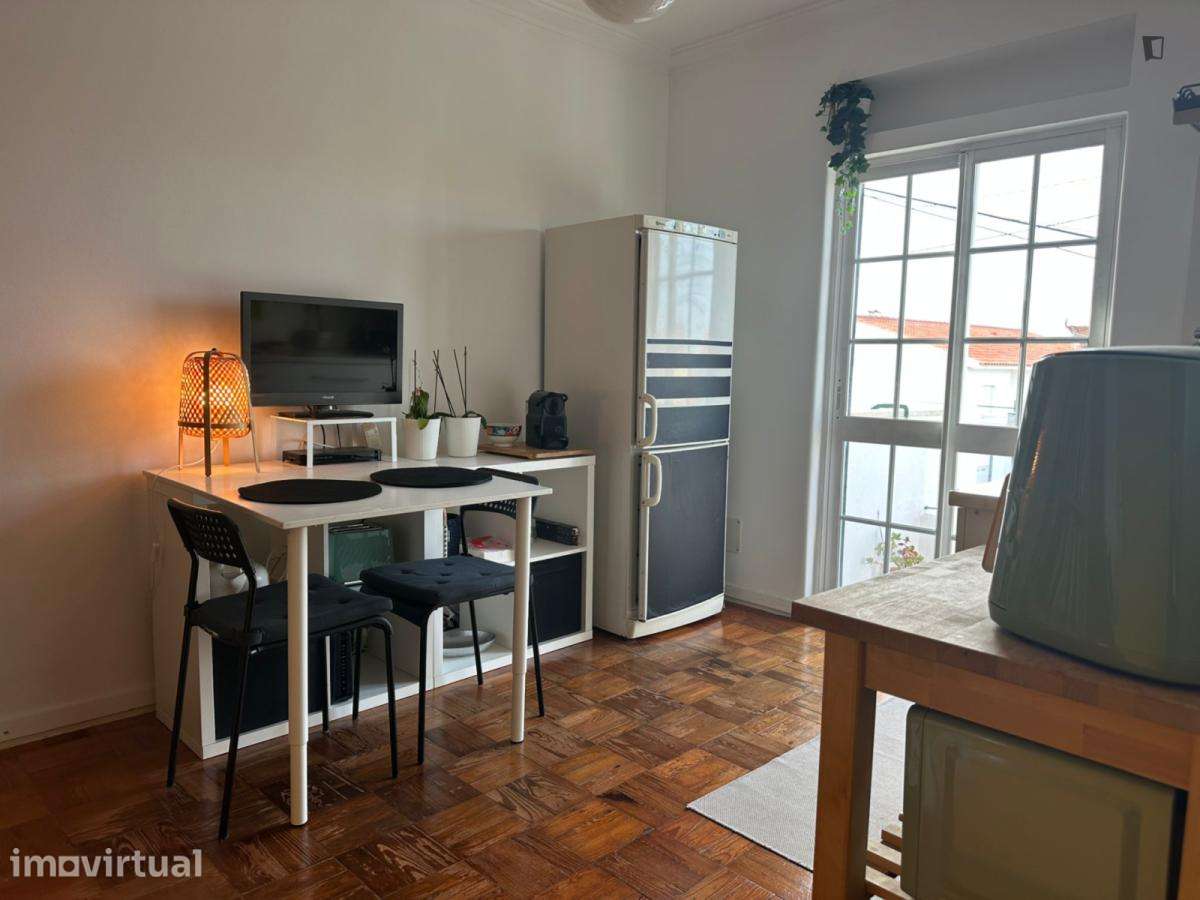 Quarto - localizado em Carcavelos Lisbon - Grande imagem: 3/17
