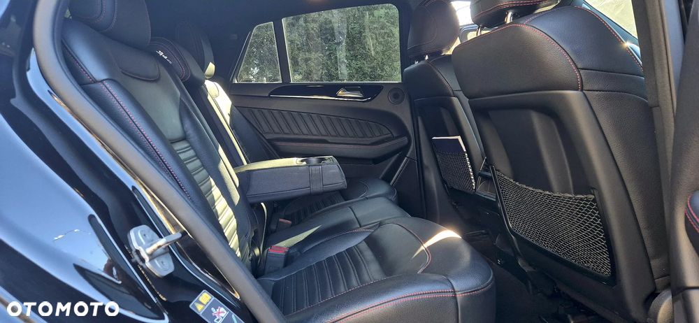Mercedes-Benz GLE - 22