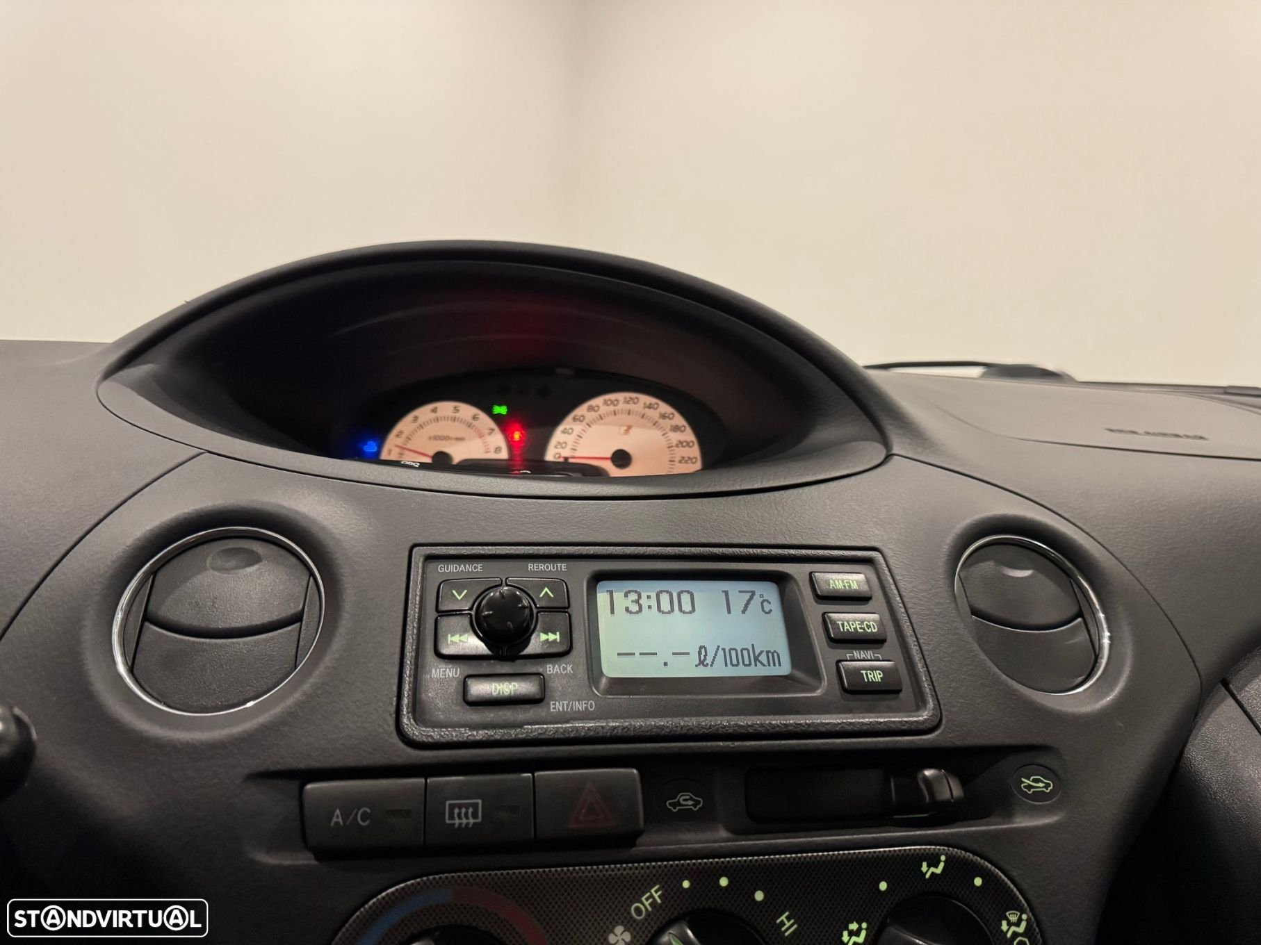 Toyota Yaris 1.5 T Sport AC - 35